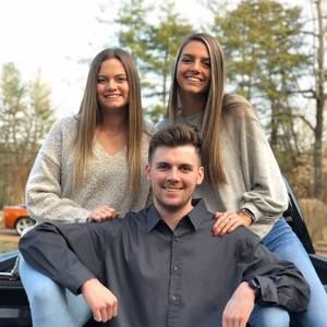 Meet your Posher, Virginia